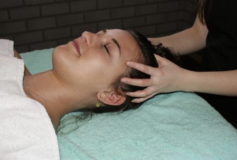 Hoofdpijnmassage